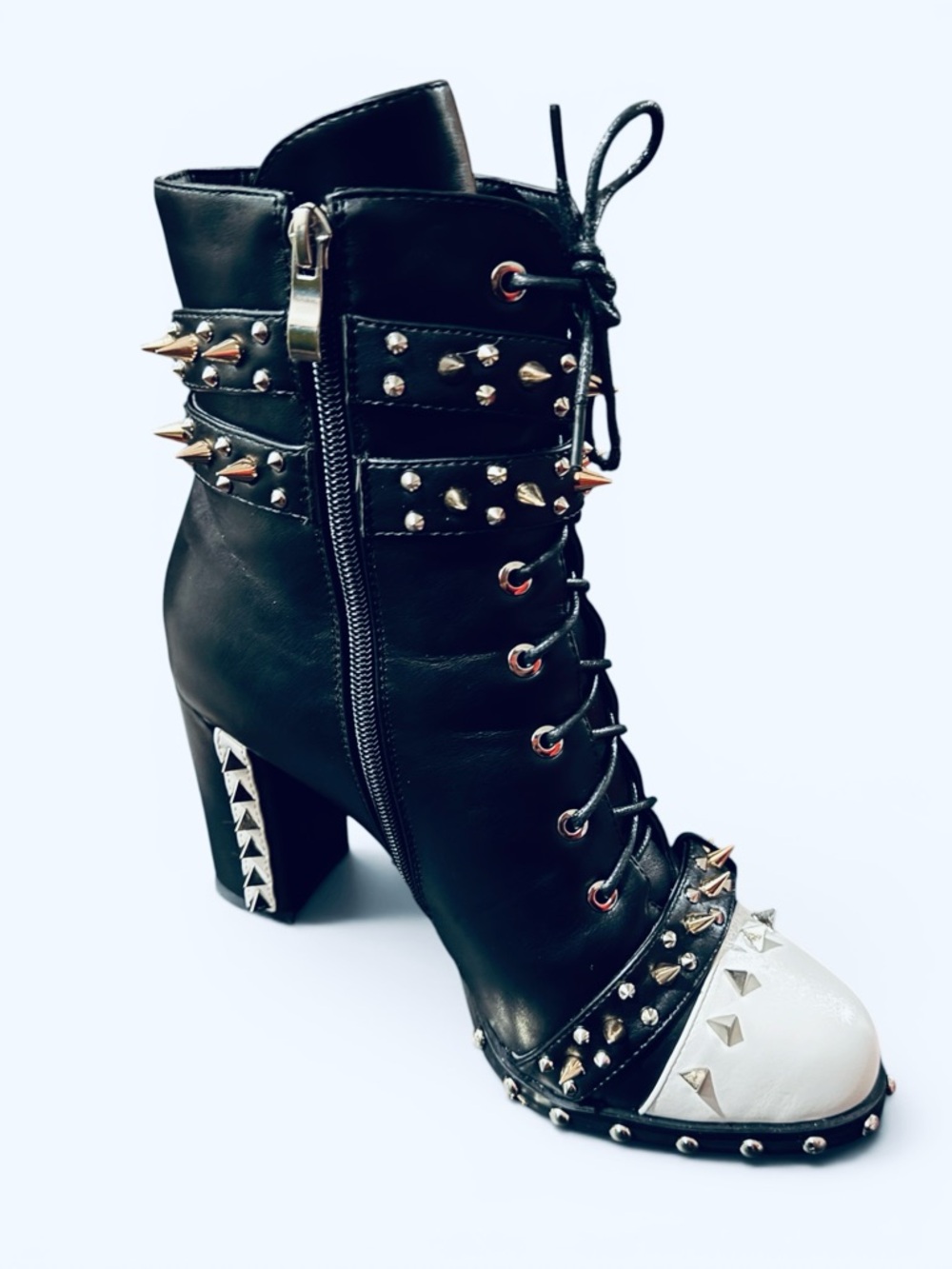 AZALEA WANG Oreo Spikes Studded Lace-Up Ankle Boots - Picture 4 of 9